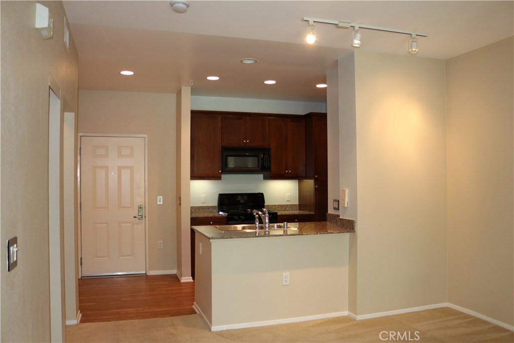 1231 SCHOLARSHIP, Irvine CA 92612 - photo 4