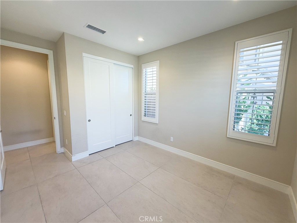 124 Albero, Irvine CA 92602 - photo 5
