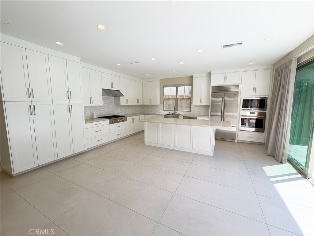 124 Albero, Irvine CA 92602 - photo 8