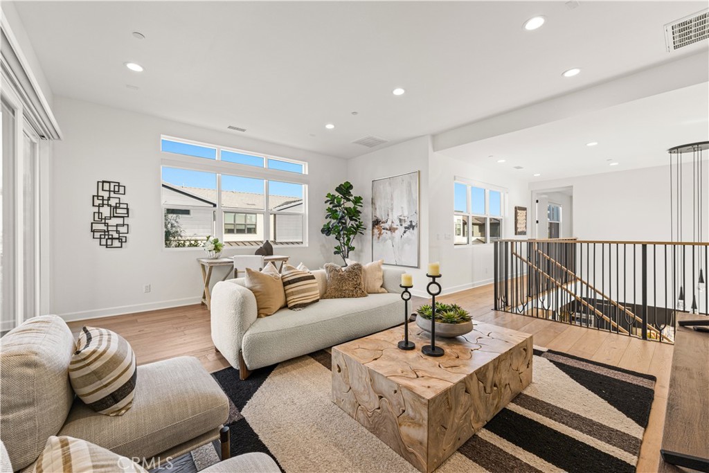 124 Chant, Irvine CA 92618 - photo 41