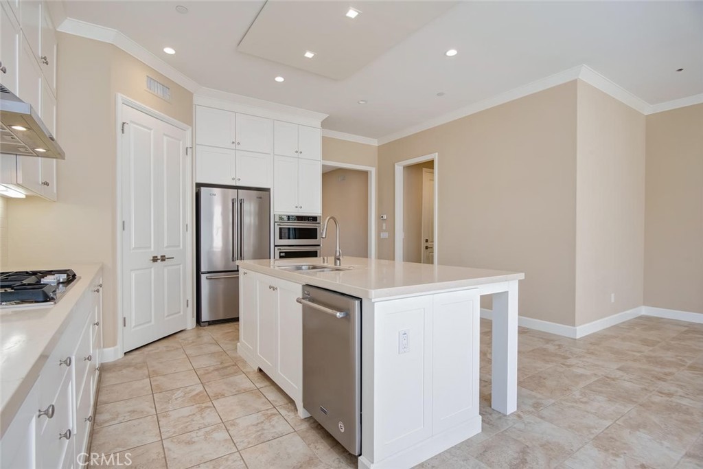 124 Charcoal, Irvine CA 92620 - photo 10