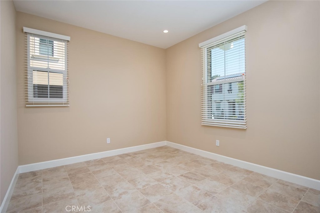 124 Charcoal, Irvine CA 92620 - photo 19
