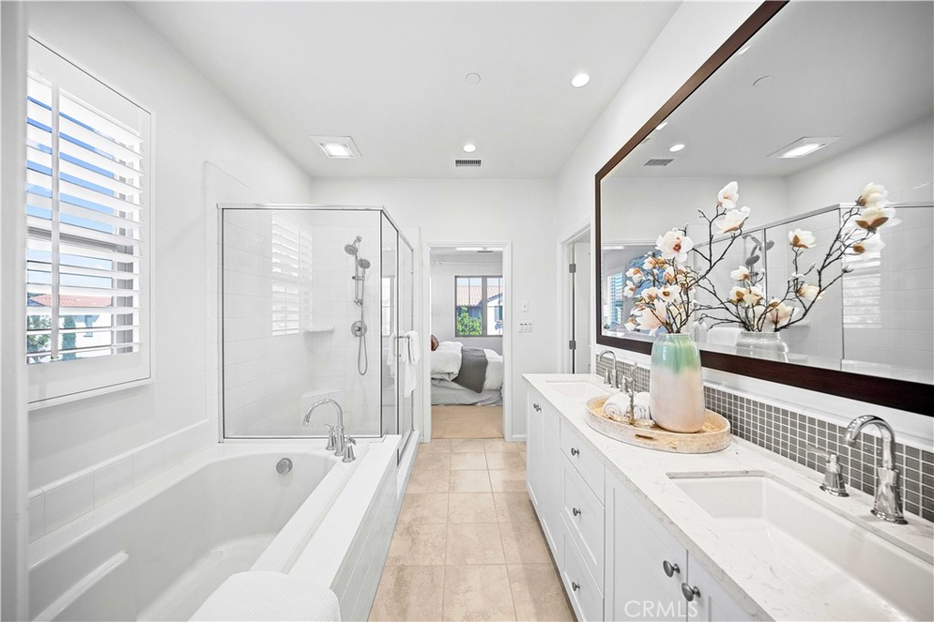 124 Gulfstream, Irvine CA 92620 - photo 10