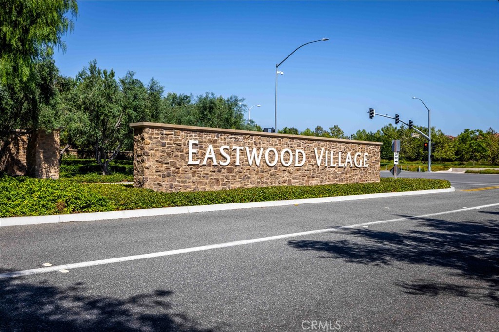 124 Gulfstream, Irvine CA 92620 - photo 17