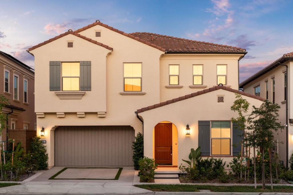 124 Oakstone, Irvine CA 92618 - photo 2