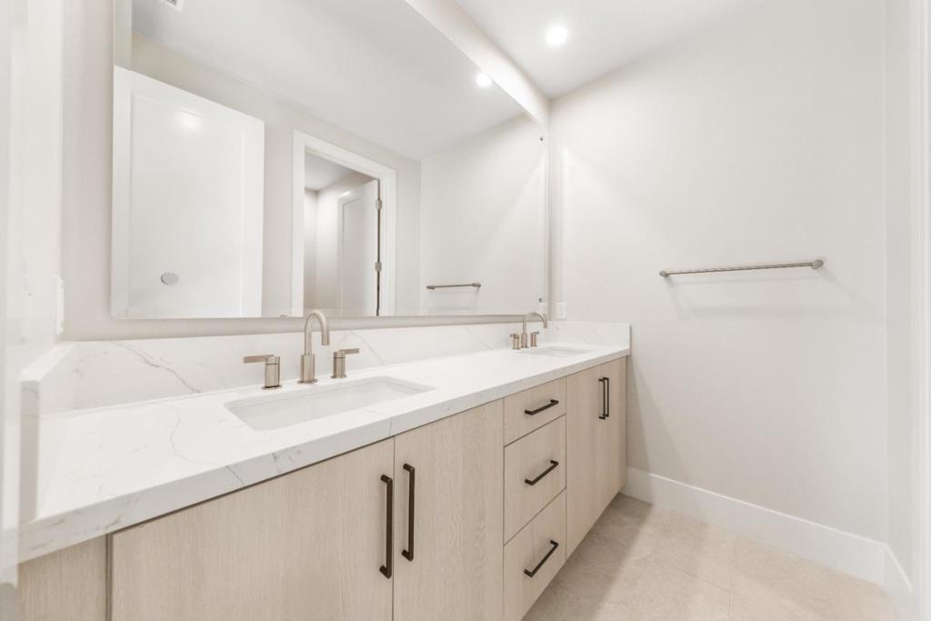 124 Oakstone, Irvine CA 92618 - photo 38