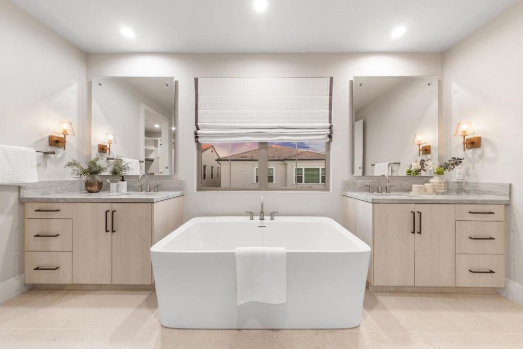 124 Oakstone, Irvine CA 92618 - photo 58
