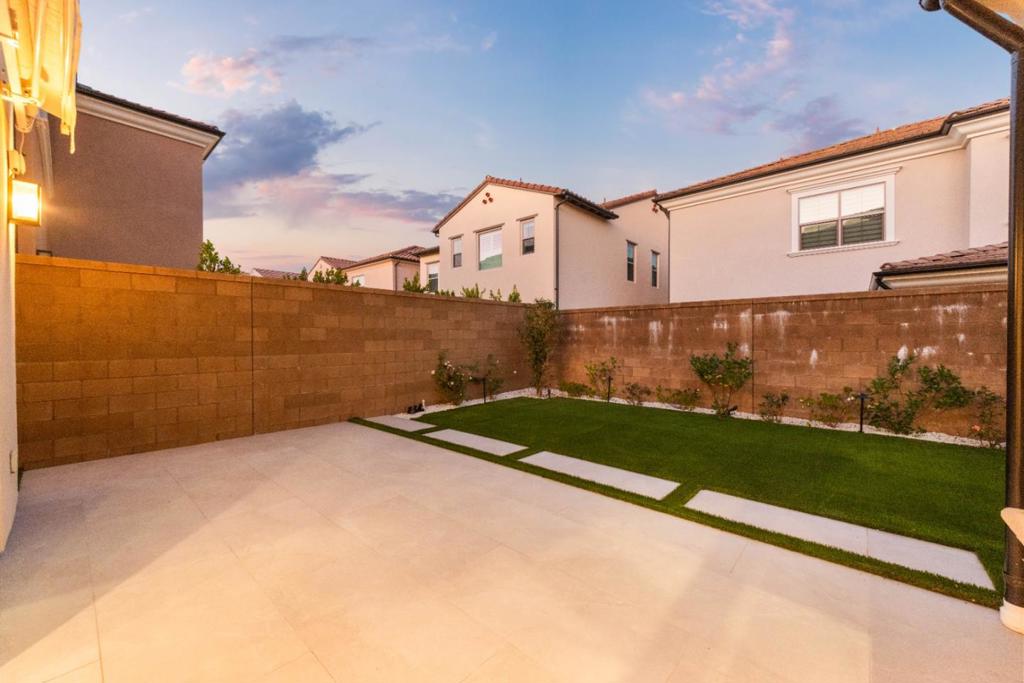 124 Oakstone, Irvine CA 92618 - photo 61