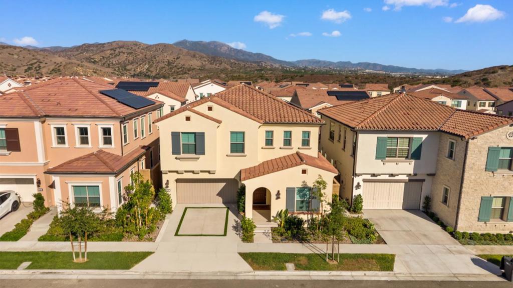 124 Oakstone, Irvine CA 92618 - photo 69