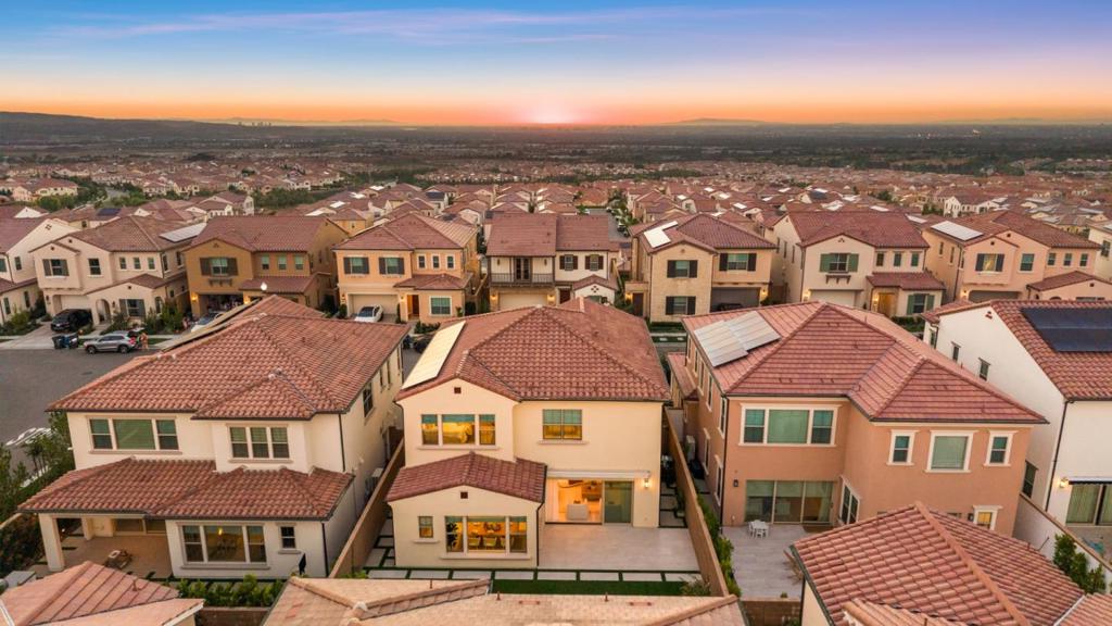 124 Oakstone, Irvine CA 92618 - photo 84