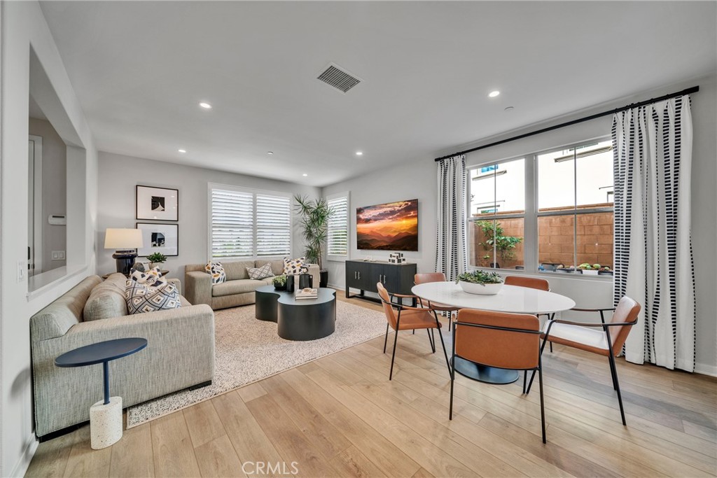 124 Sunnyside, Irvine CA 92618 - photo 5