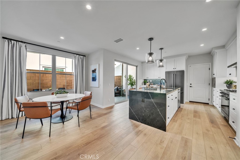 124 Sunnyside, Irvine CA 92618 - photo 9