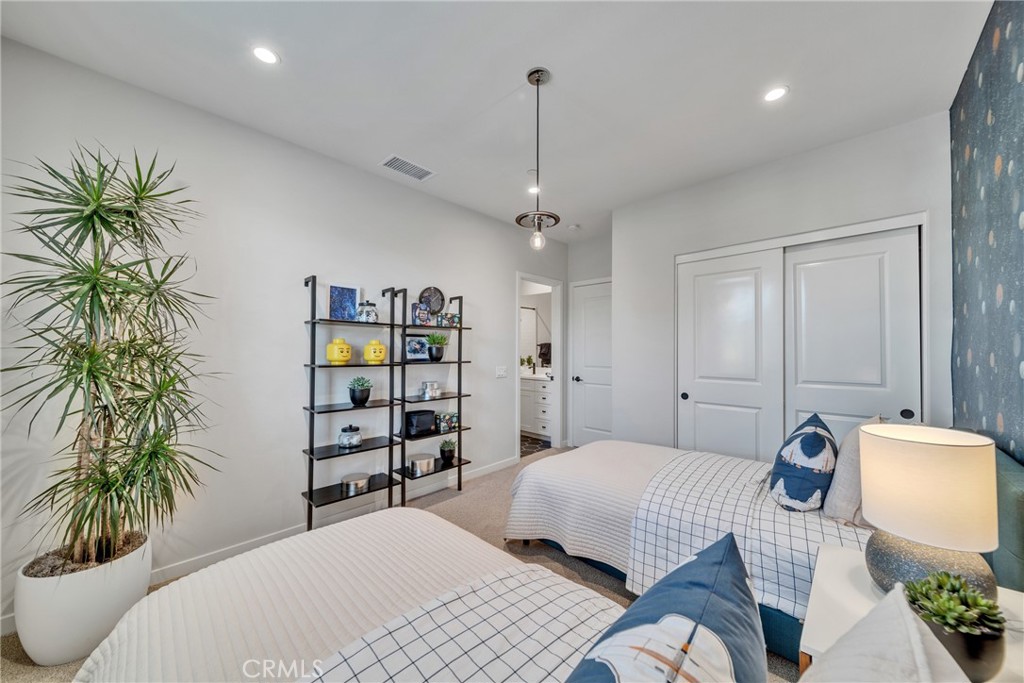 124 Sunnyside, Irvine CA 92618 - photo 18