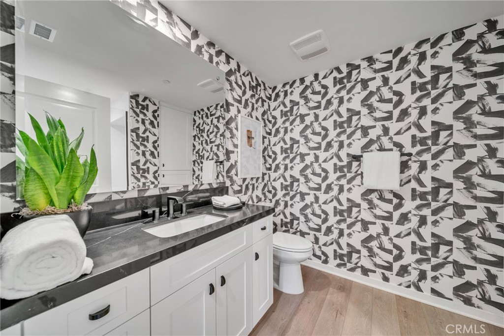 124 Sunnyside, Irvine CA 92618 - photo 24