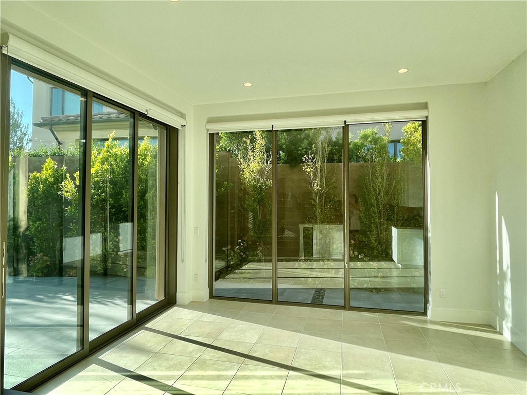 125 Avento, Irvine CA 92602 - photo 4