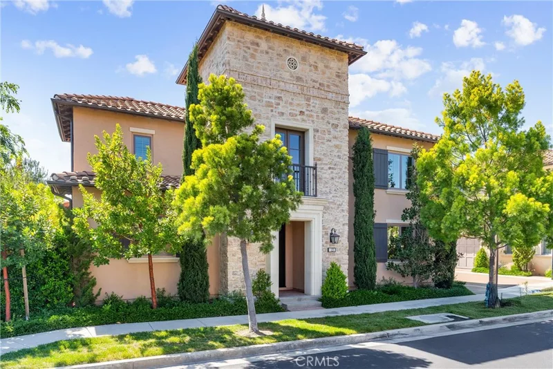 125 Toretta, Irvine, CA 92602