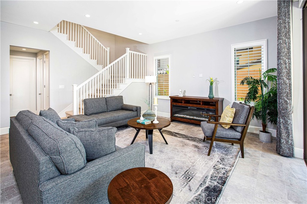 126 Donati, Irvine CA 92602 - photo 2