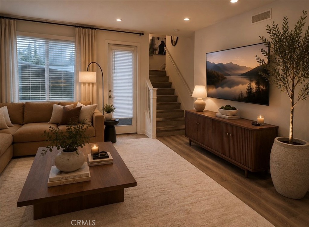 126 Messenger, Irvine CA 92618 - photo 2
