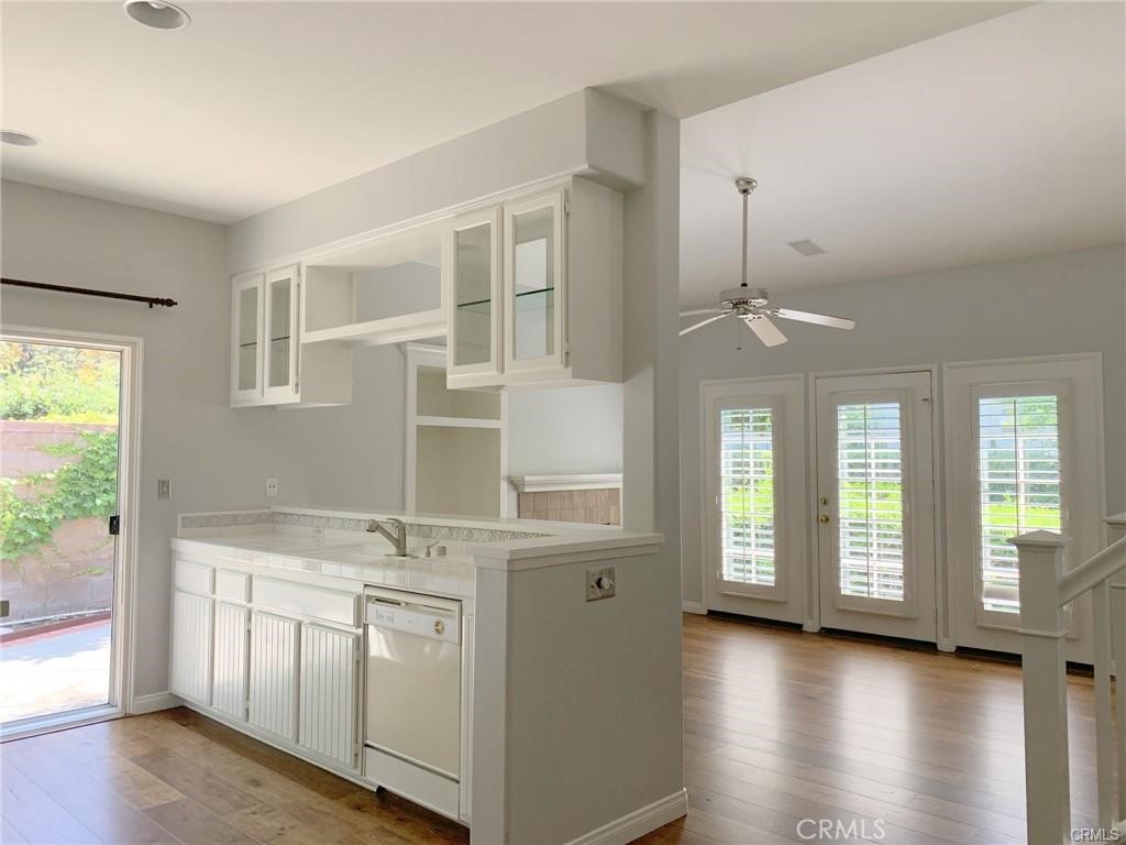 126 Winslow Lane, Irvine CA 92620 - photo 3