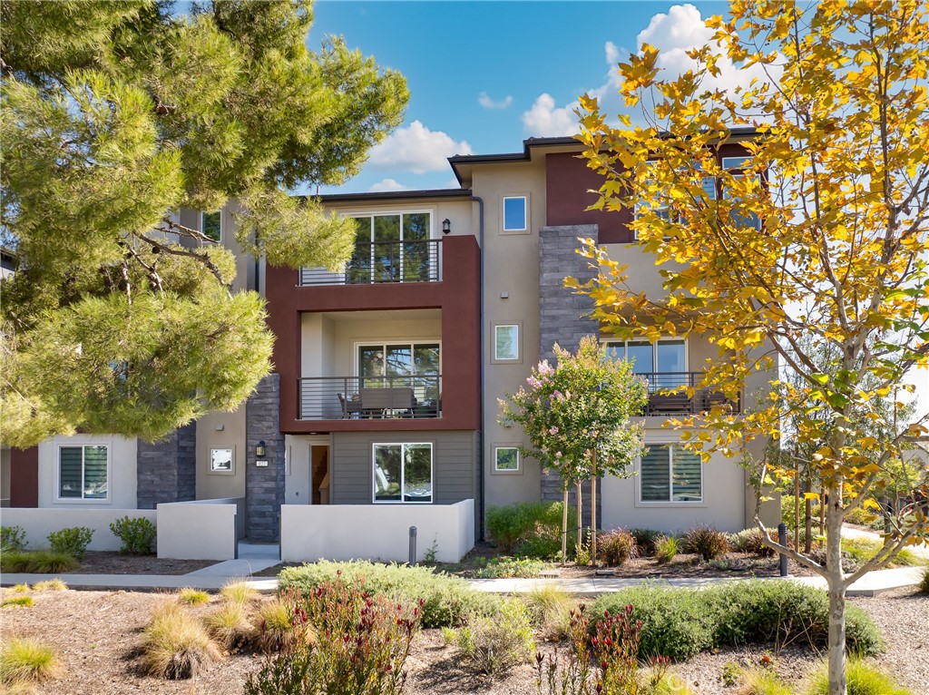 127 Biome, Irvine CA 92618 - photo 3
