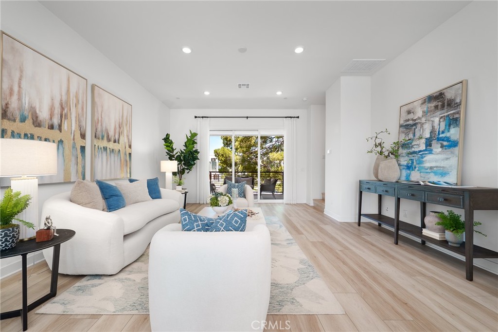 127 Biome, Irvine CA 92618 - photo 5