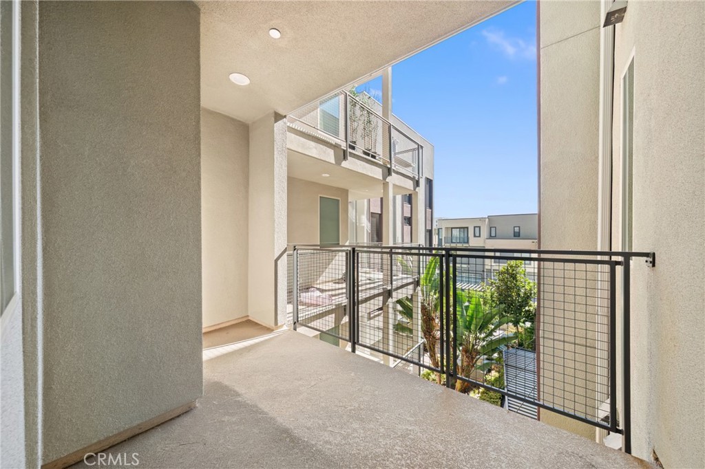127 Bowery, Irvine CA 92612 - photo 3