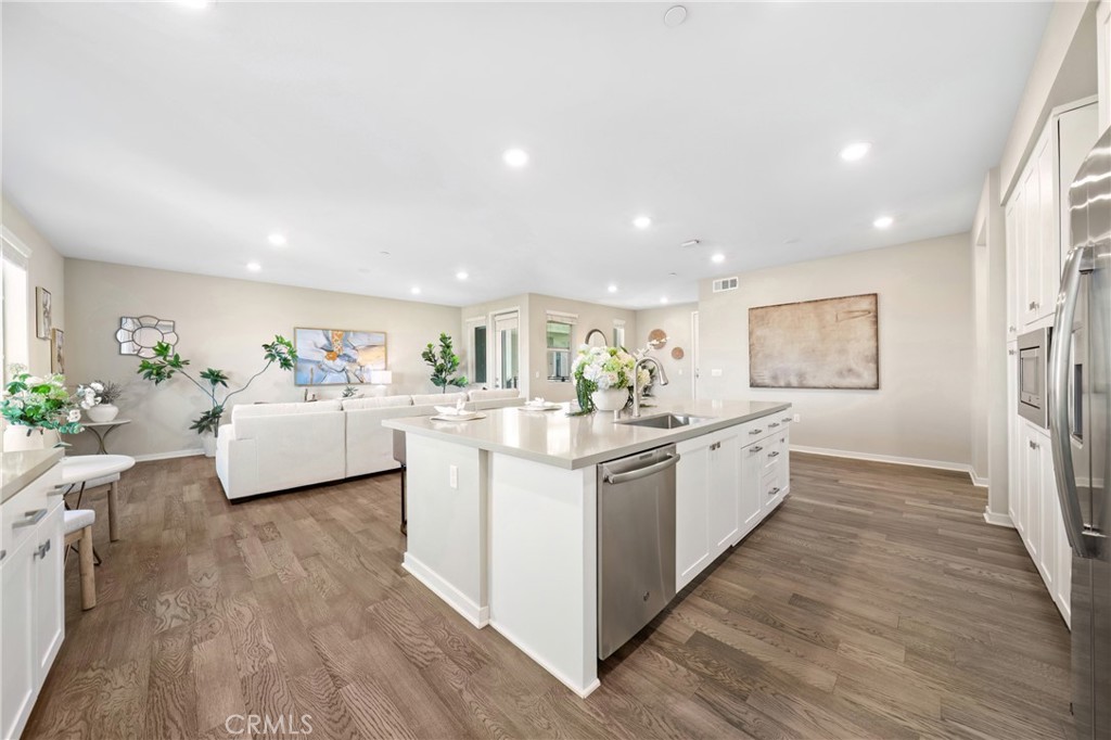 127 Bowery, Irvine CA 92612 - photo 9