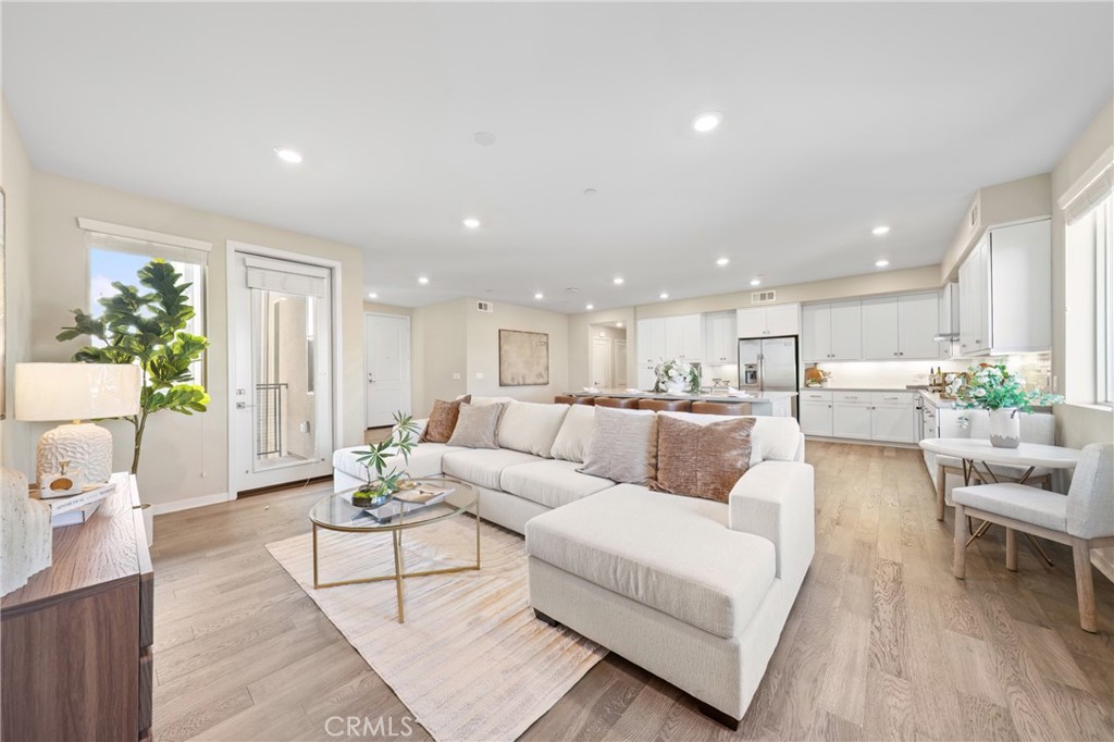 127 Bowery, Irvine CA 92612 - photo 14