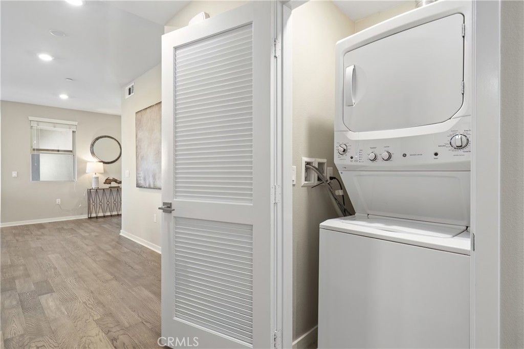 127 Bowery, Irvine CA 92612 - photo 16