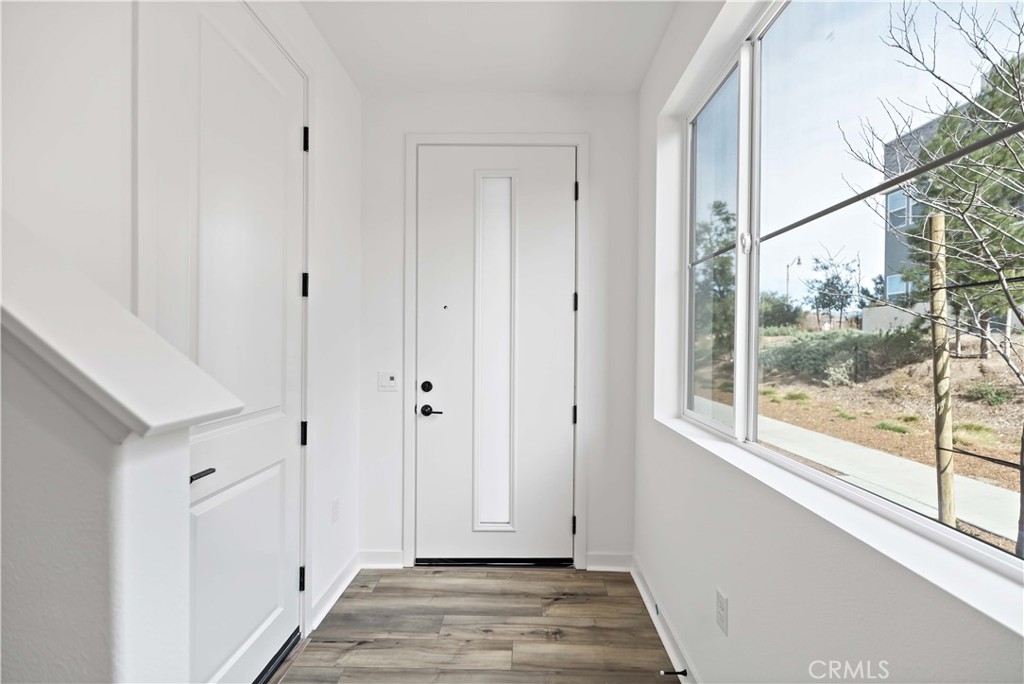 127 Culture, Irvine CA 92618 - photo 2