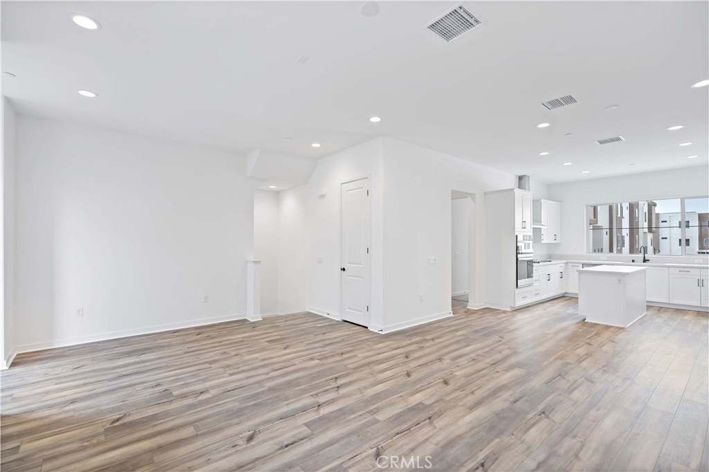127 Culture, Irvine CA 92618 - photo 8