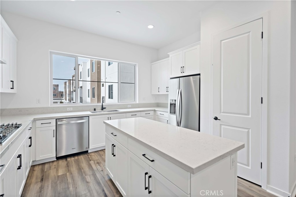 127 Culture, Irvine CA 92618 - photo 13