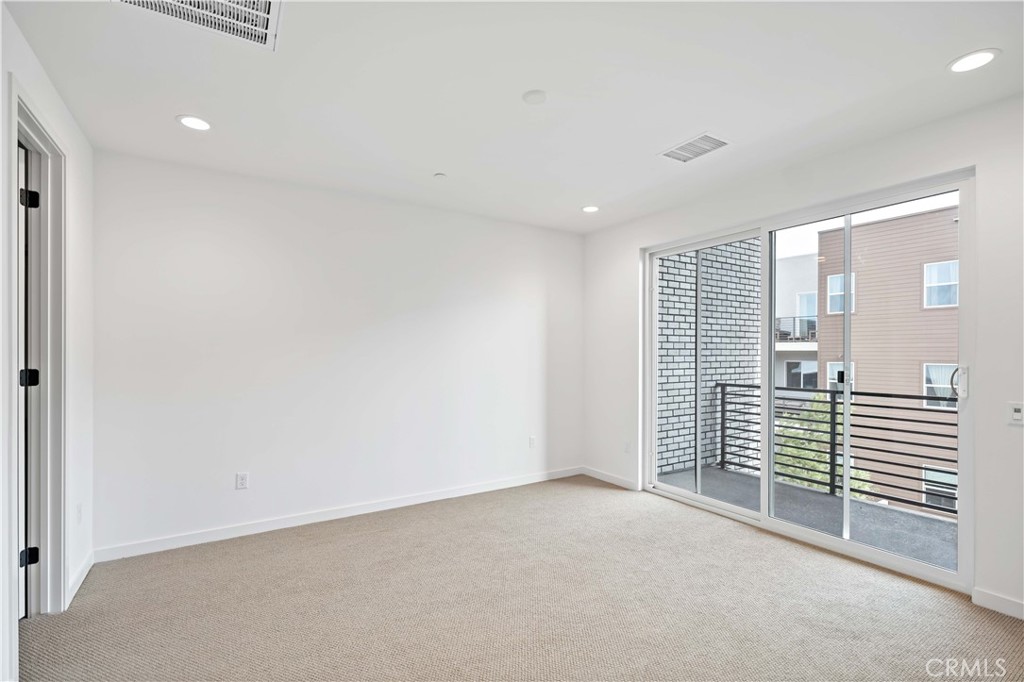 127 Culture, Irvine CA 92618 - photo 23