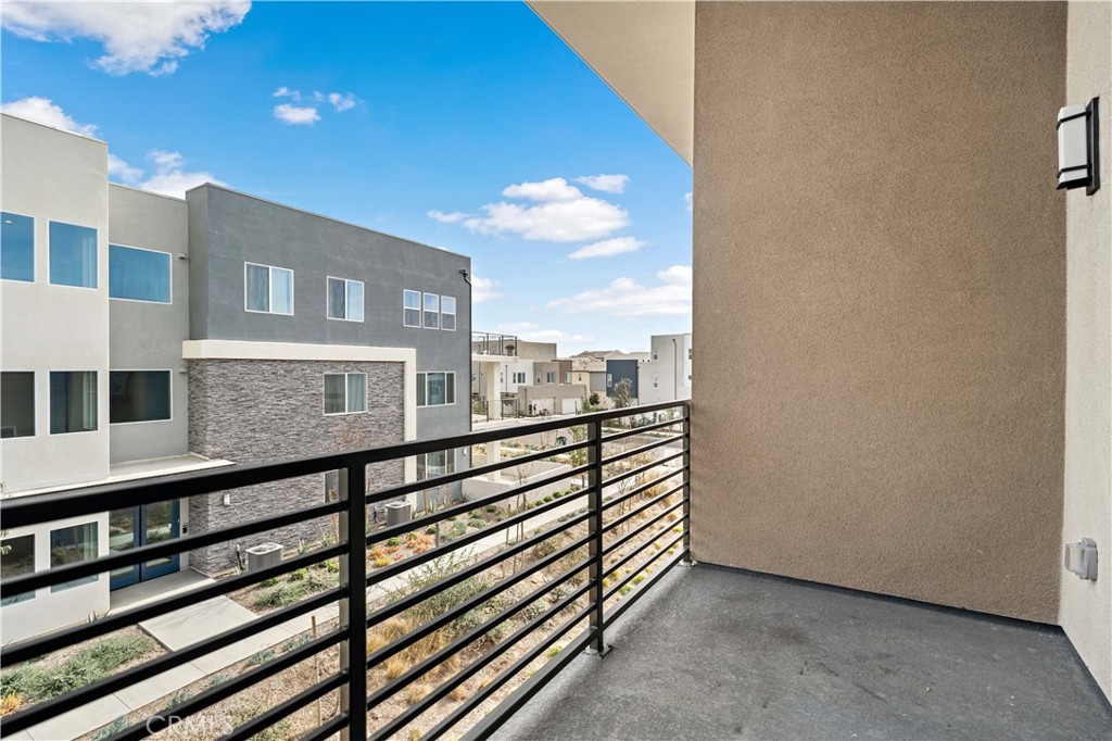 127 Culture, Irvine CA 92618 - photo 35