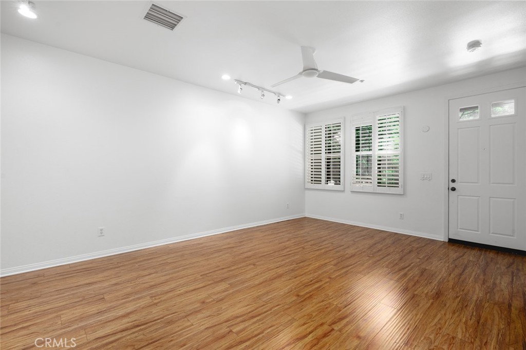 127 Jadestone, Irvine CA 92603 - photo 8
