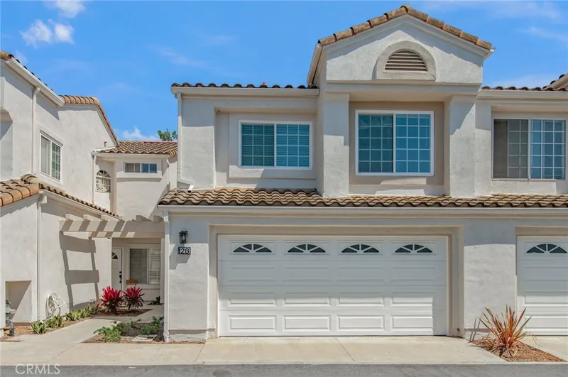 128 Agostino, Irvine