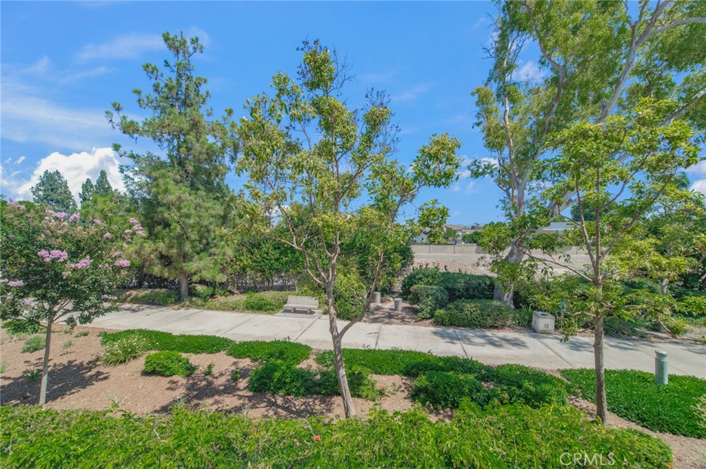 128 Agostino, Irvine CA 92614 - photo 2