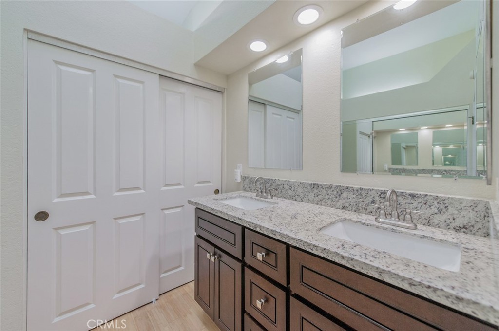 128 Agostino, Irvine CA 92614 - photo 5
