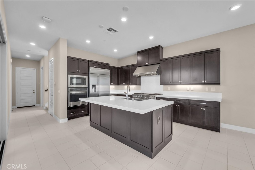 128 Character, Irvine CA 92618 - photo 13