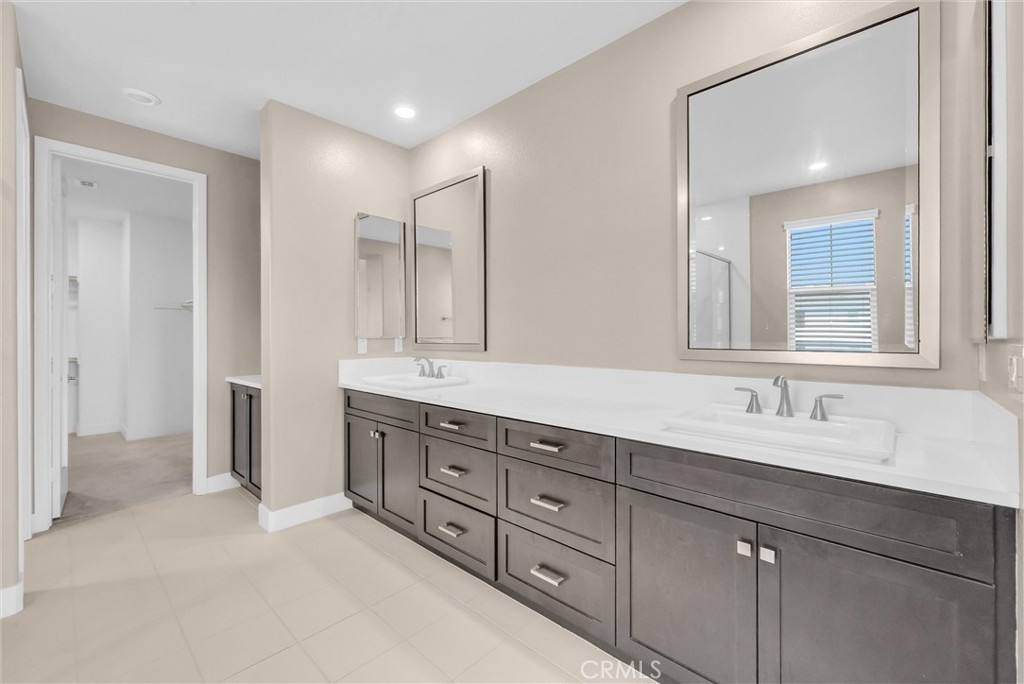 128 Character, Irvine CA 92618 - photo 29