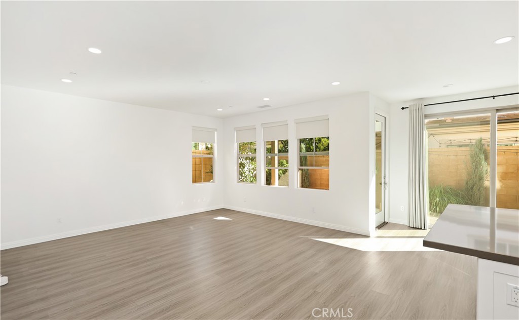 128 Full Sun, Irvine CA 92618 - photo 6