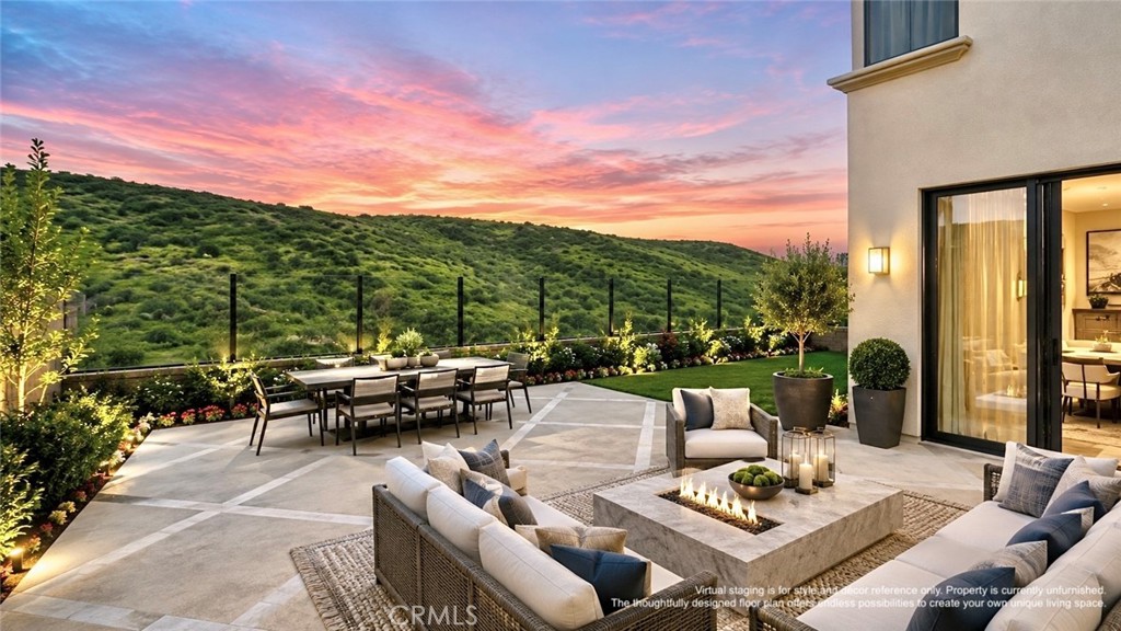 Virtual staging is for style and décor reference only. Property is currently unfurnished. The thoughtfully designed floo - 128 Roscomare, Irvine CA 92602 - photo 16