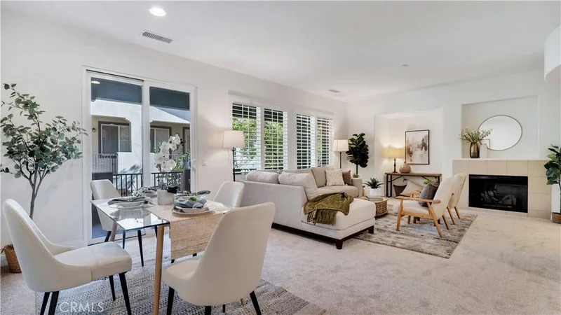 128 Talmadge, Irvine, CA 92602