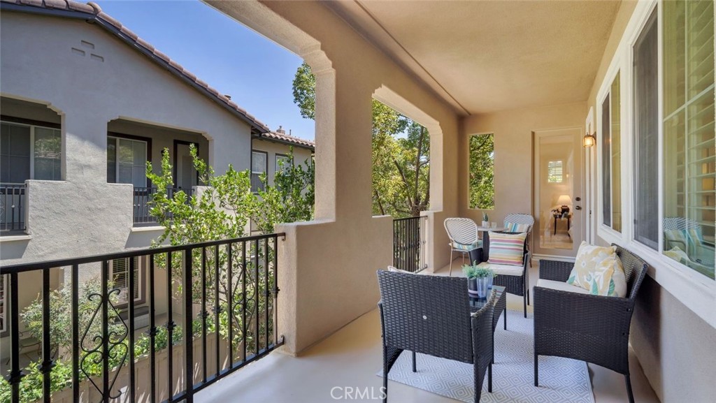 Having dinner al fresco would be fun too. - 128 Talmadge, Irvine CA 92602 - photo 7