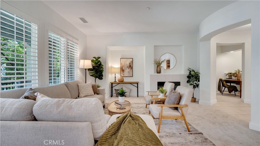 Perfect for family gatherings. - 128 Talmadge, Irvine CA 92602 - photo 20