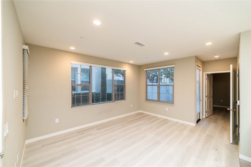 128 Tubeflower, Irvine CA 92618 - photo 6