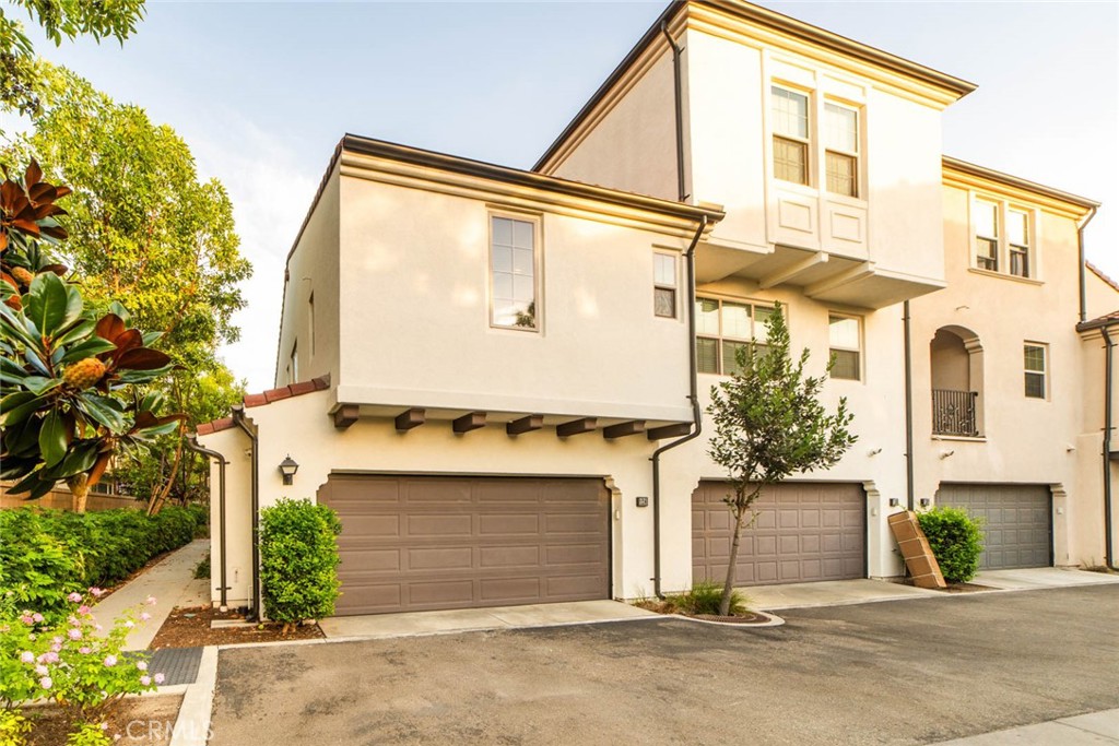 128 Tubeflower, Irvine CA 92618 - photo 2