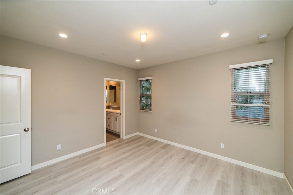 128 Tubeflower, Irvine CA 92618 - photo 29