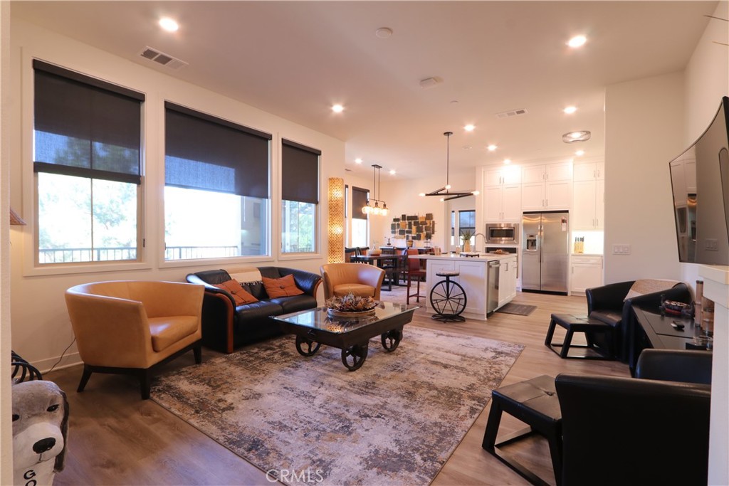 129 Carlow, Irvine CA 92618 - photo 9