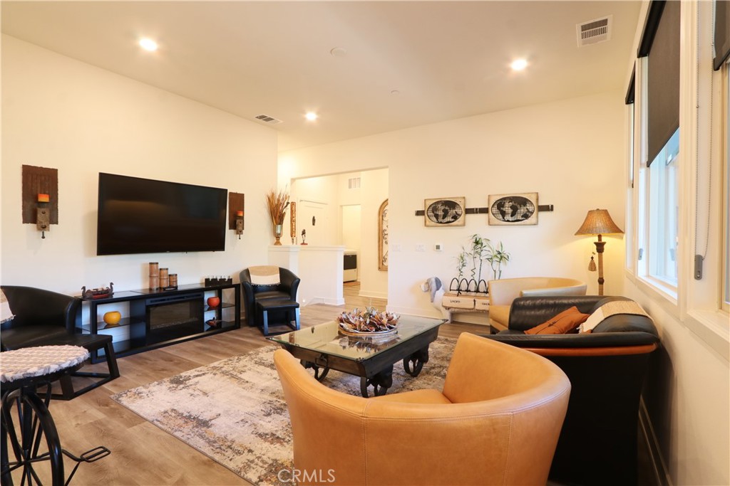 129 Carlow, Irvine CA 92618 - photo 11